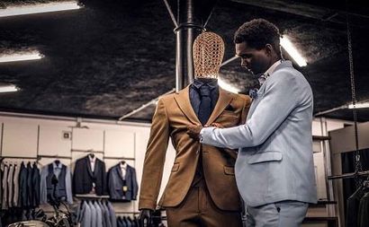 The Ultimate Guide to Men's Fashionable Suits and Accessories