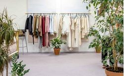 The Spring Capsule Wardrobe Planner: From Day to Night Gala 