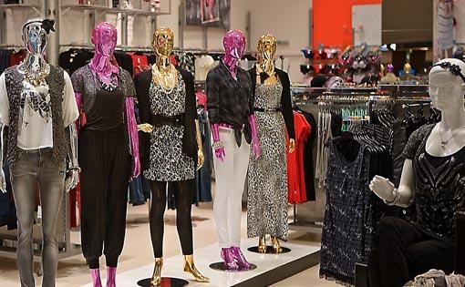 Luxury Brand's Strategy for Indian Consumers- A shift from Logo dominated  market to Educated Consumerism