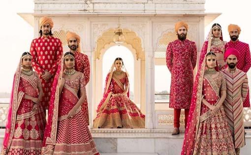 Modern Indian Lehengas for the Minimalist Bride (2020): 50-people Wedding  Dresses – B Anu Designs