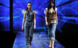 Influence of fashion shows on the fashion market and on society