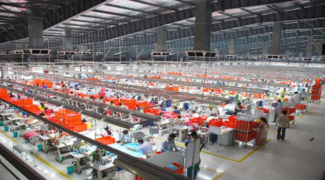 What are the challenges that Indian garment manufacturers face when it comes to adopting sustainable processes and manufacturing products sustainably?