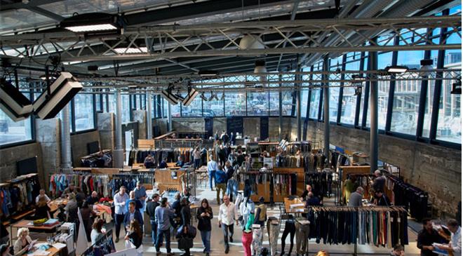 What is the number of denim exhibitors participating in the Bluezone in September 2018? What was the number at the previous one?