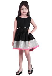 90% Cotton / 10% Lycra, 100% Cotton, Silk, Age group : 0 to 8years