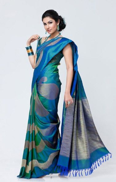 Buy Womens Weightless Striped Saree Online In India At Discounted Prices