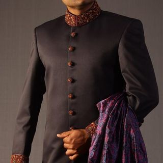 Mens Embroidered Sherwani