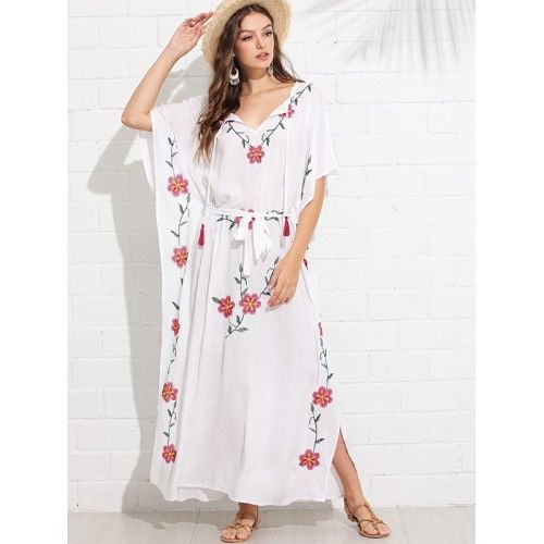 Maxi dress with outlet poncho