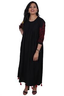 Ladies Black Rayon Kurtis