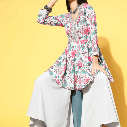 Women Ethnic Wear Kurtis