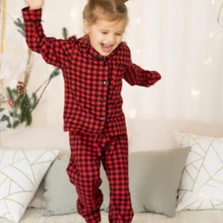 Girls Printed Checks Pajama Set