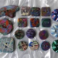 Buttons Buyers - Wholesale Manufacturers, Importers, Distributors and ...