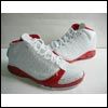 Sports shoes