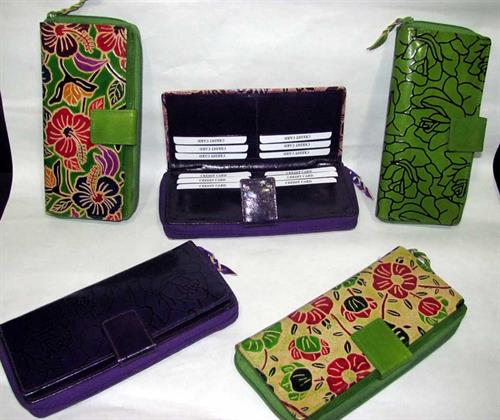 ladies leather wallet