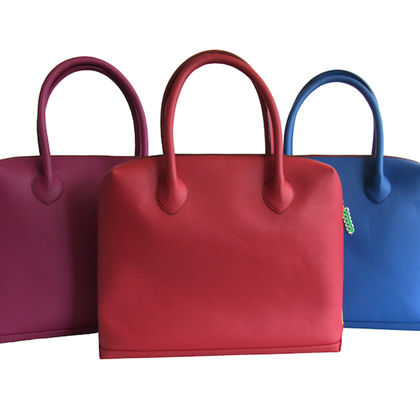 Leather tote bags