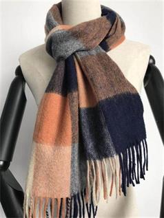 Men's Fancy Scarves Producer