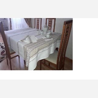 Linen Table Covers