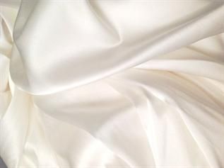 80 to 90 gsm, 100% Silk, White / Cream, Satin