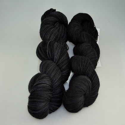 100% Nylon Yarn