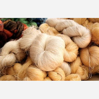 Raw White Silk Yarn