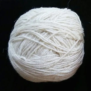 Raw White Wool Yarn