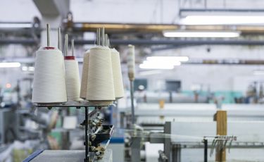 Output gains fail to lift business confidence in UK in ...