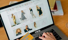 UK summer fashion demand surges before retail sites shift: Survey