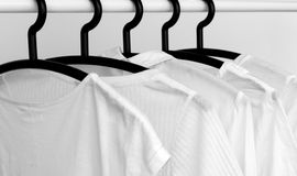 Sri Lanka’s apparel exports down 2.6% in January 2206