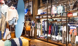 UK’s fashion & lifestyle sales slow in March amid weak demand