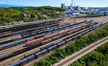 China reports higher railway freight volumes in Jan-May