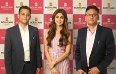 Shilpa Shetty Kundra flanked by Bodycare directors Mithun Gupta (left) and Sachin Gupta, Pic: Bodycare International