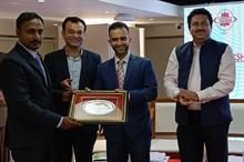 MAG Solvics’ R&D head Senthil Kumar (L) receiving the award from TMMA. Pic: MAG Solvics