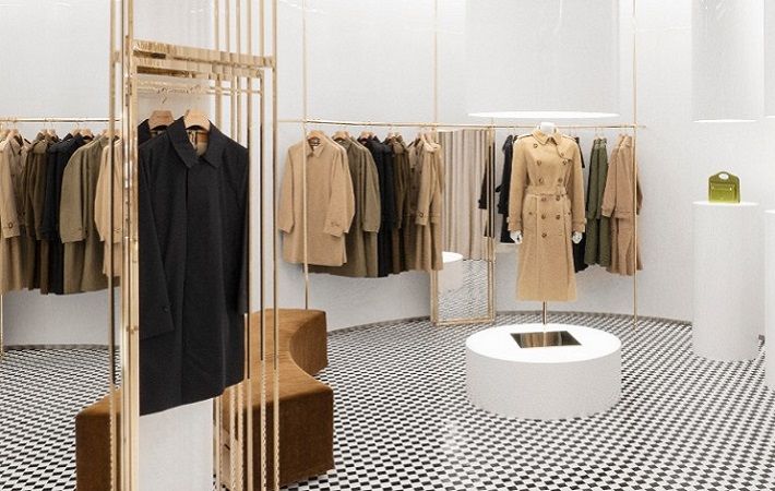batteri Distill skygge Luxury fashion house Burberry opens flagship store in London - Fibre2Fashion