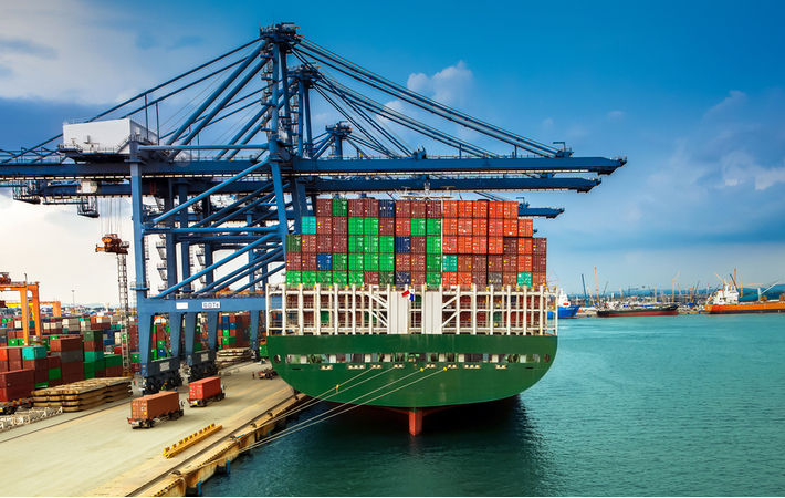 US ports begin to catch up with cargo backlog of past months: NRF - Vimarsana News