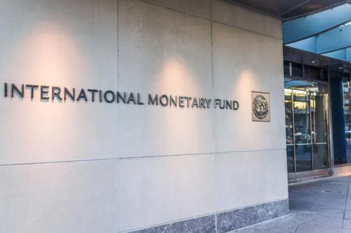 IMF expects US economy to slow in 2022-23, narrowly avoid recession - Vimarsana News