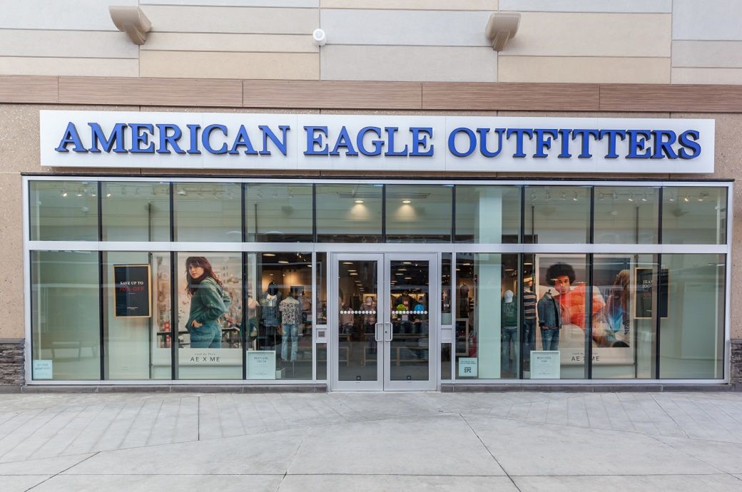 American Eagle Outfitters Inc (AEO) Reports Record Q3 Revenue and Operating  Profit