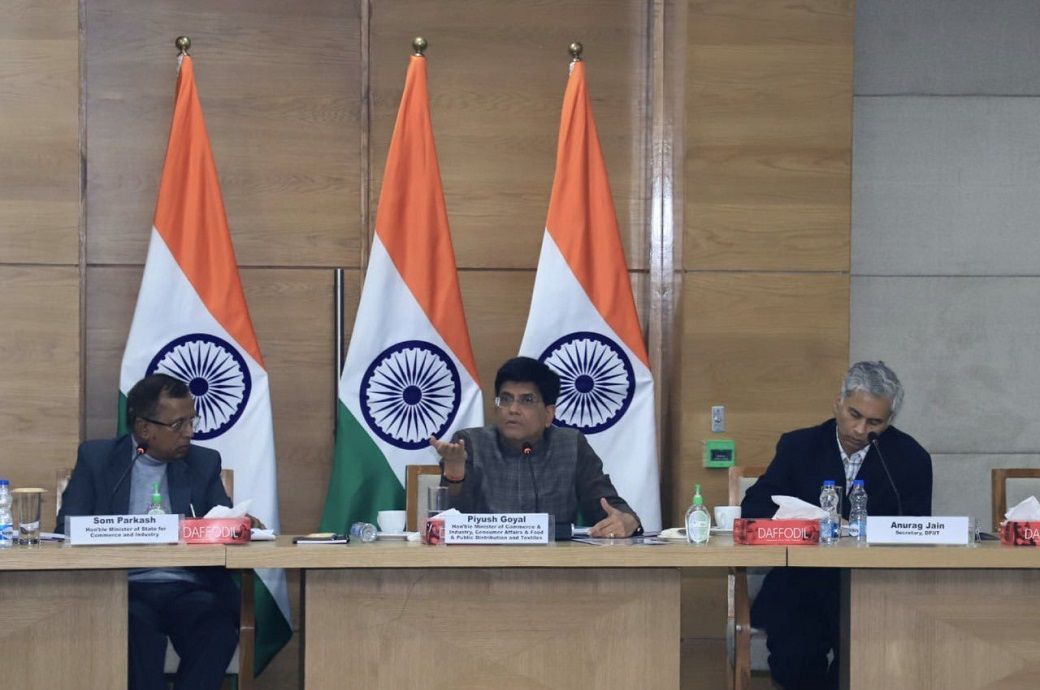 Indian Union minister Piyush Goyal (c). Pic: Twitter/ @PiyushGoyal