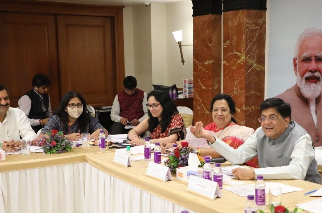 Indian textile minister Piyush Goyal (right) & MoS textiles, Darshana V Jardosh (second from right) at 6th interactive meeting with TAG in Rajkot. Pic: Piyush Goyal/Twitter