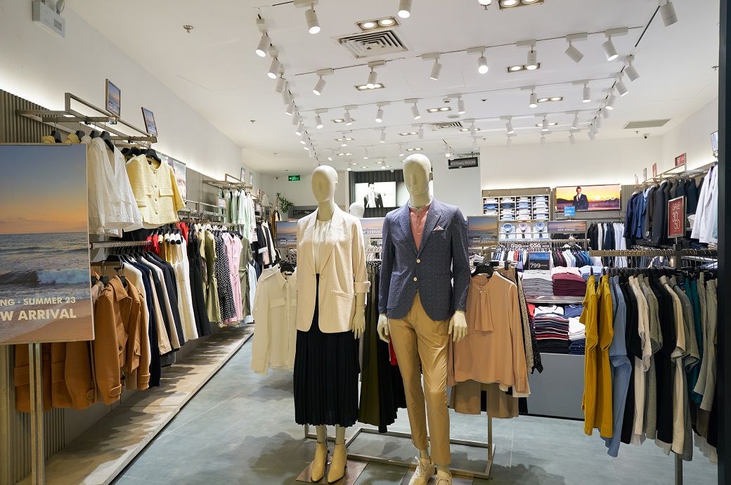 Vietnam hits 8-year high in retail sales during Jan-May 2023: GSO ...