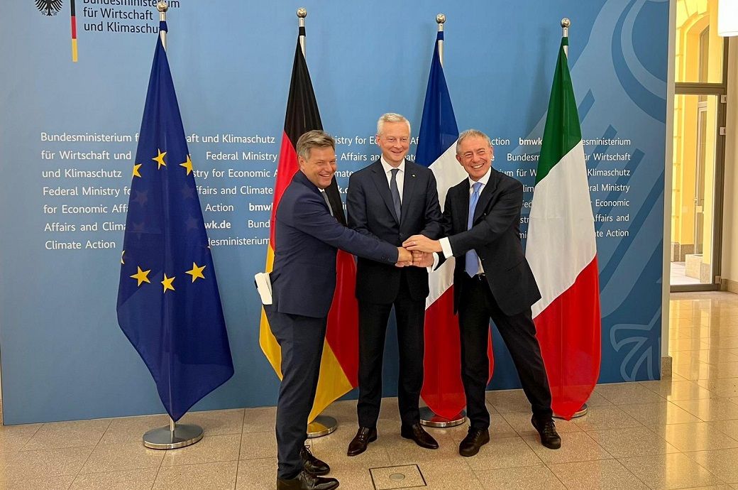 (L-R) German minister for economic affairs Robert Habeck, French minister of economy Bruno Le Maire, and Italian minister of enterprise Adolfo Urso. Pic: Ministry of enterprises / Twitter