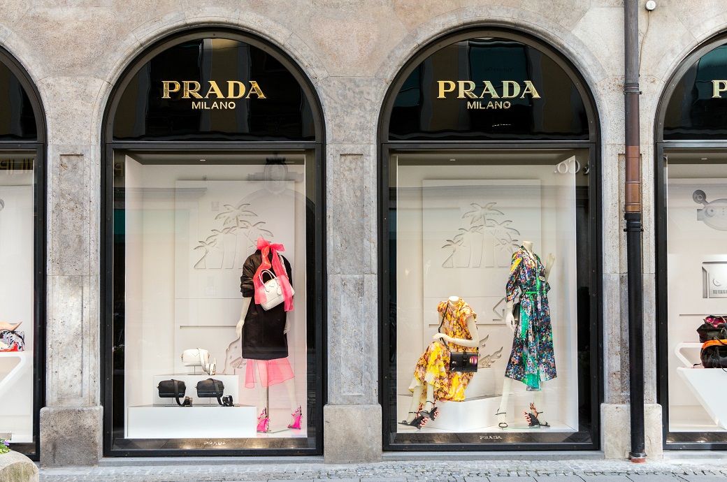 File:Prada - Store (51395501261).jpg - Wikipedia