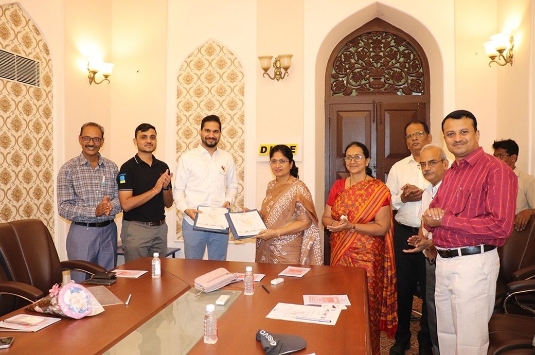 Representatives of The Yarn Bazaar and DKTE at the MoU signing. Pic: DKTE/LinkedIn