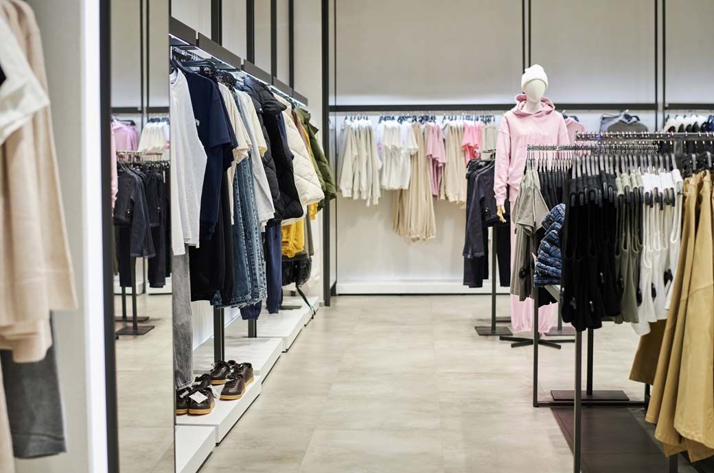 Cato Fashions posts net loss, sales increase 3 percent