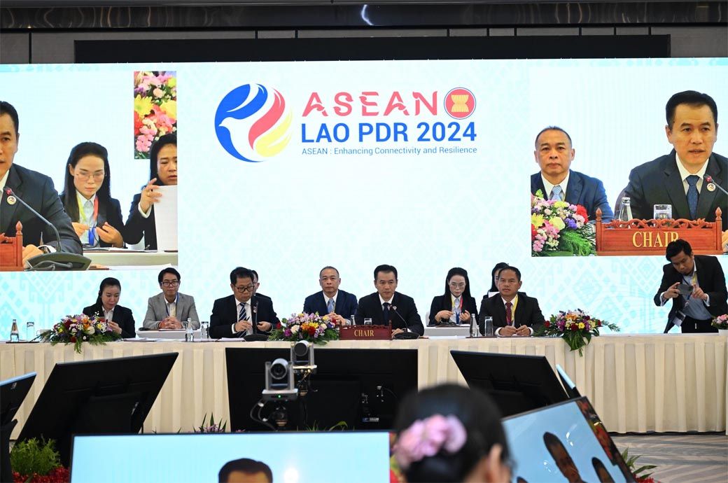 ASEAN Free Trade Area council meeting held in Vientiane