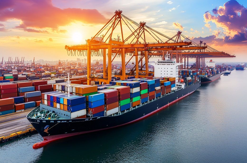 Drewry WCI eases 1%; freight rates vary across routes globally