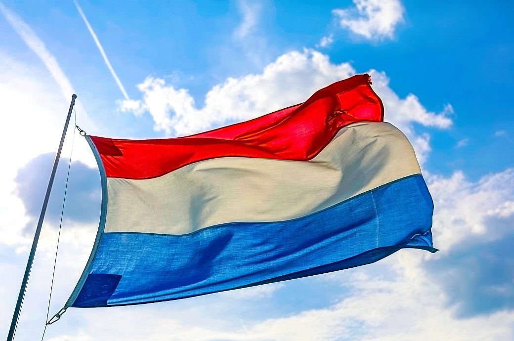 Dutch consumers' confidence declines further in November: CBS Report