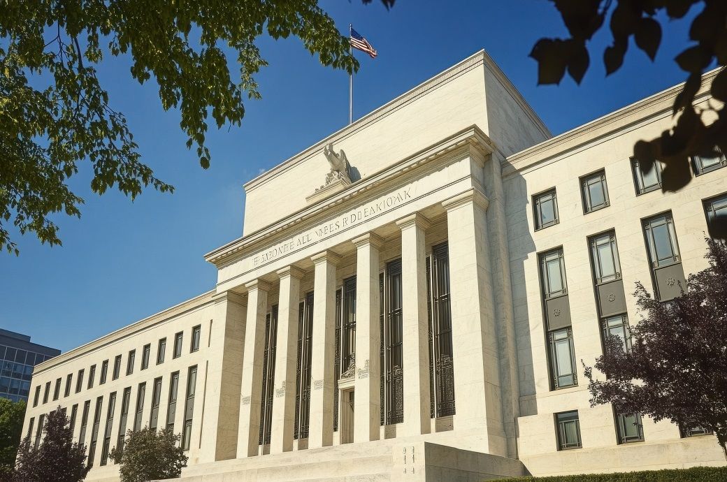 US Fed holds interest rates steady amid economic uncertainty