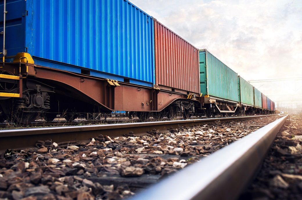 China rail freight volume grows 3.6% in Jan–Apr 2025