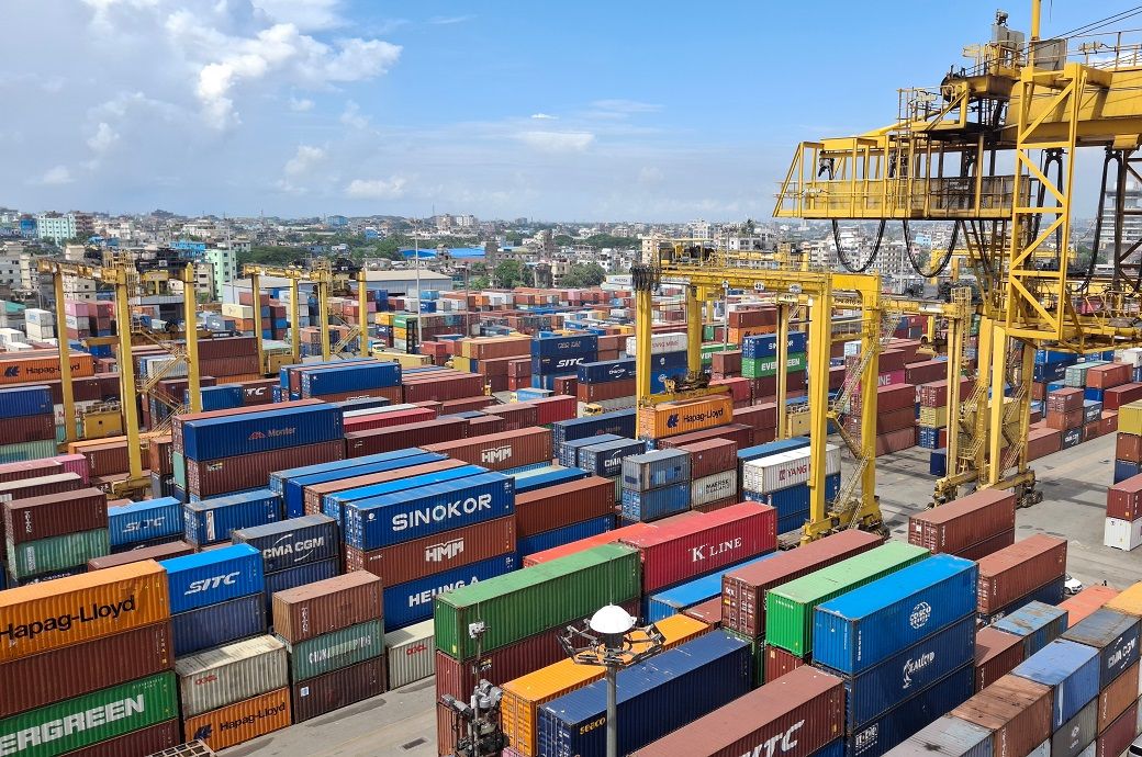  China-US ocean cargo bookings rise by nearly 300% after tariff truce