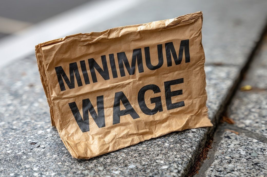 Germany to raise hourly min wage to €13.90 by 2026, €14.60 by 2027