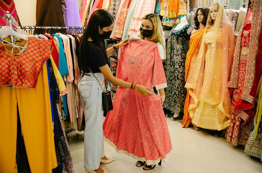 India's retail sales rise 8% in Jul, GST reforms shape festive outlook